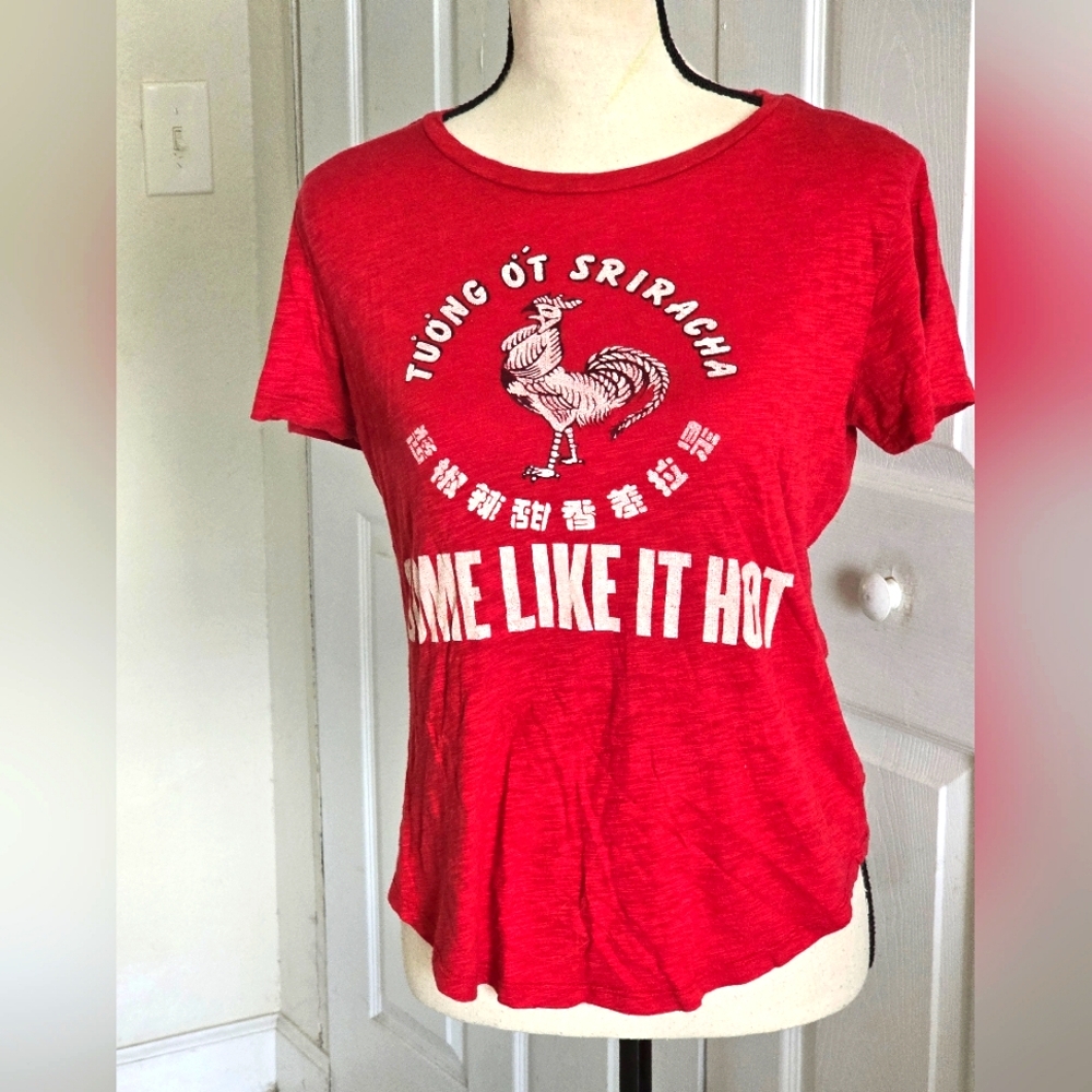 ✨️Sriracha Tee